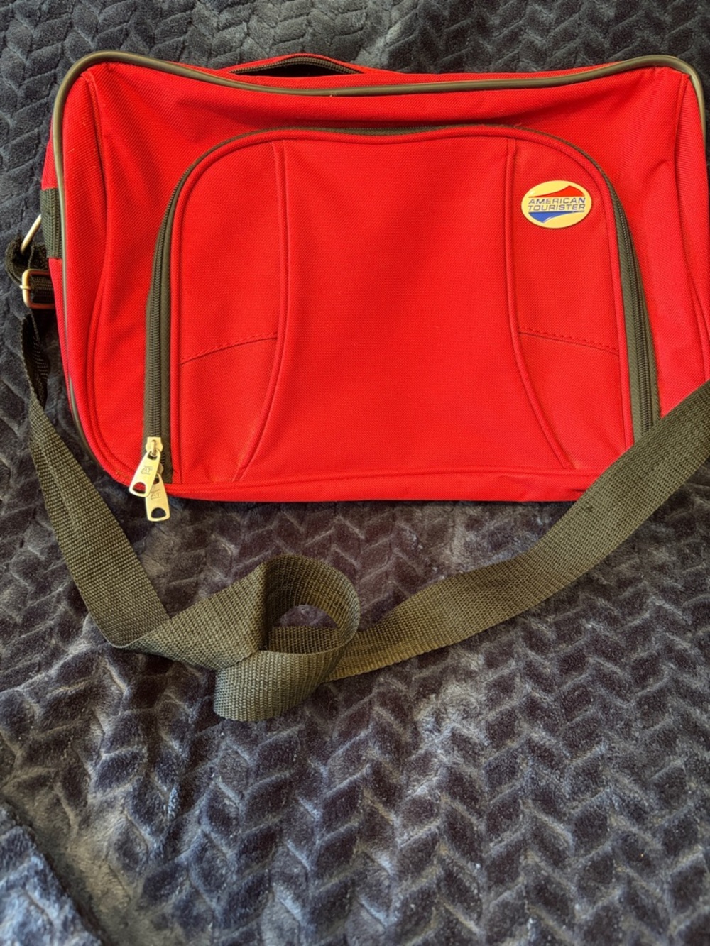 American Tourister Red Messenger Bag with BlackStrap